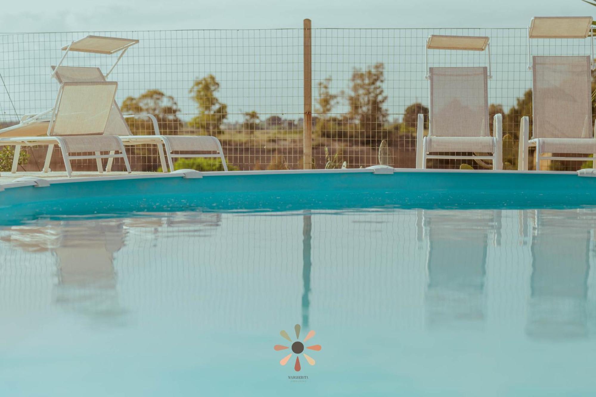 Agriturismo Tenuta Margherita トッレ・ラピッロ エクステリア 写真