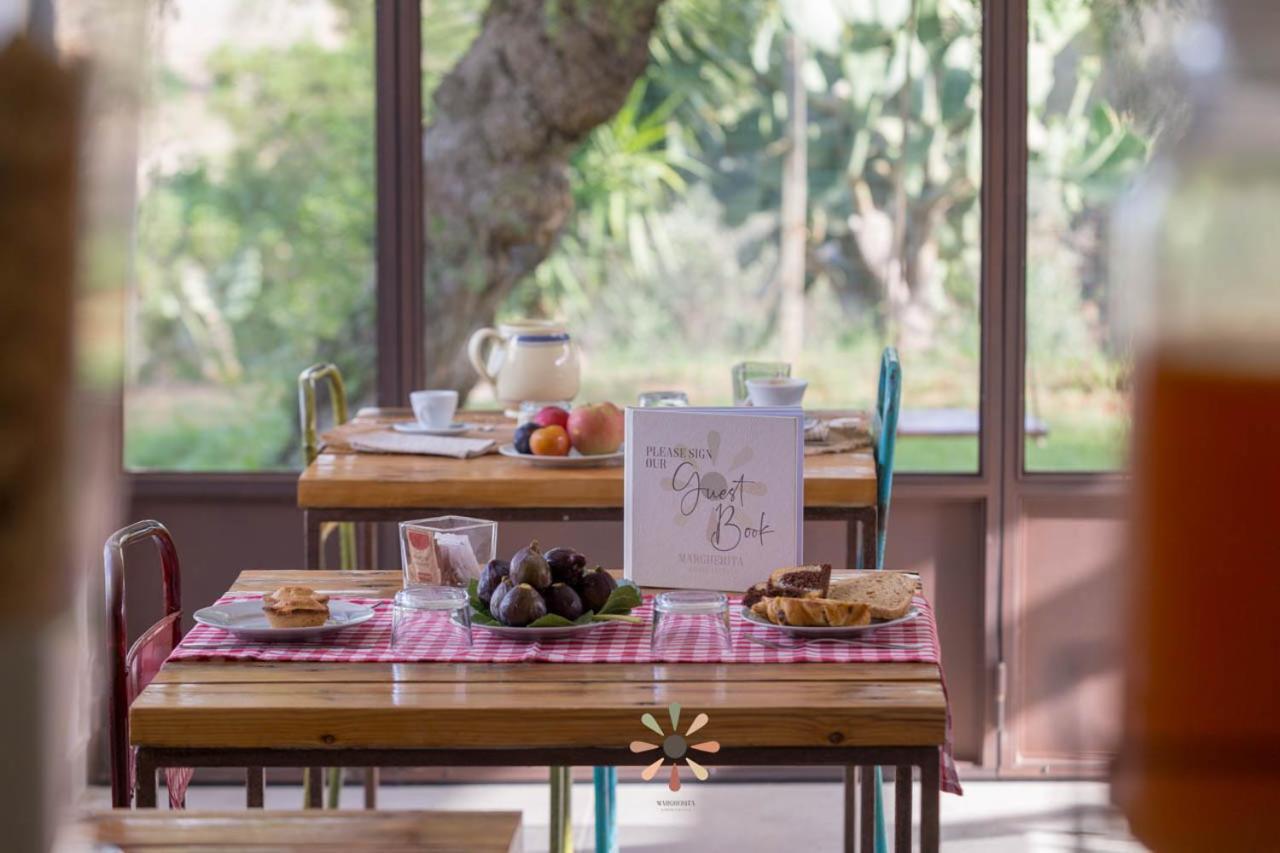 Agriturismo Tenuta Margherita トッレ・ラピッロ エクステリア 写真