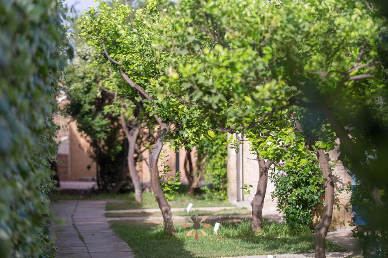 Agriturismo Tenuta Margherita トッレ・ラピッロ エクステリア 写真
