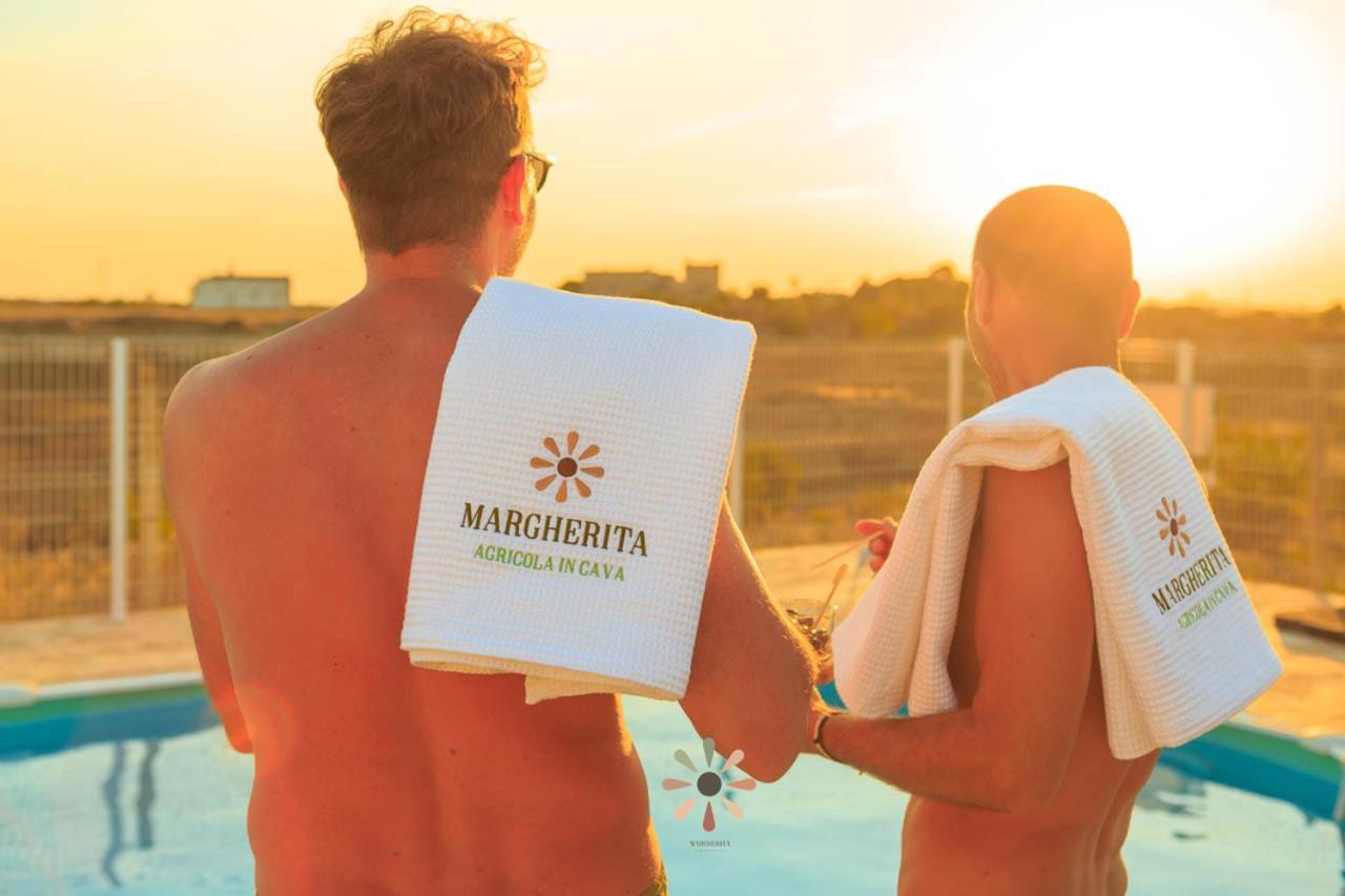 Agriturismo Tenuta Margherita トッレ・ラピッロ エクステリア 写真