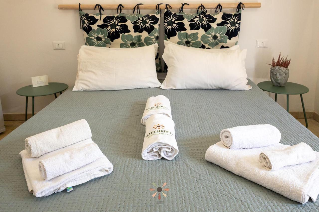 Agriturismo Tenuta Margherita トッレ・ラピッロ エクステリア 写真